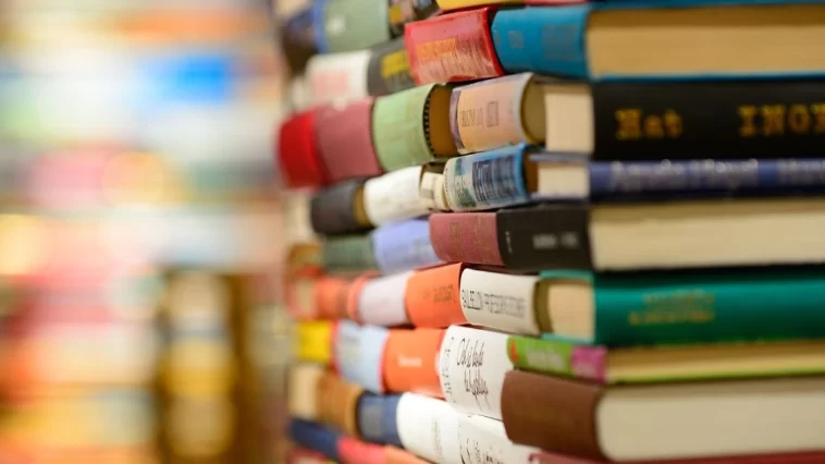 7 Best Science Fiction Books for Beginners to Start Reading